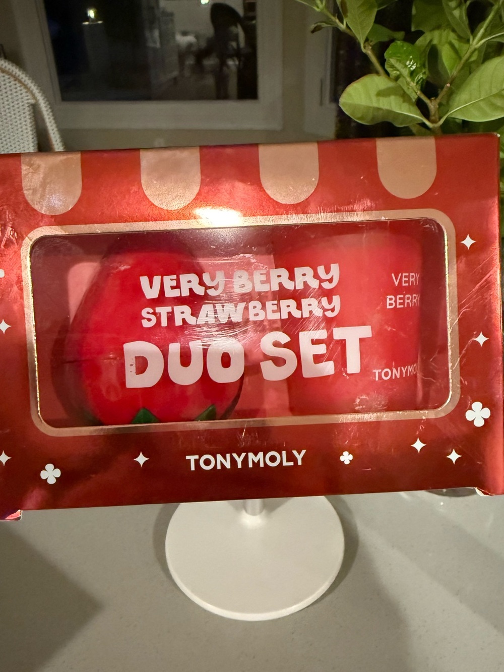 Tonymoly TikTok, viral VERY Berry STRAWBERRY, DUO, SET, π LOTION & π CANDLE - Picture 8 of 9